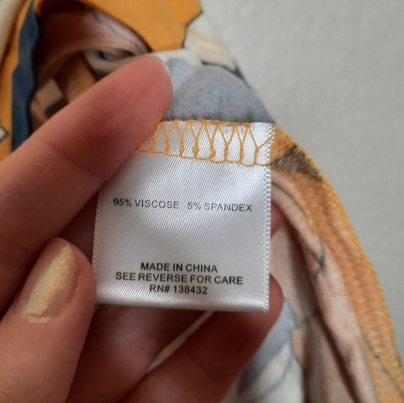 Modcloth Yellow Floral Easily Leisurely Knit Tank Top L - Picture 6 of 7